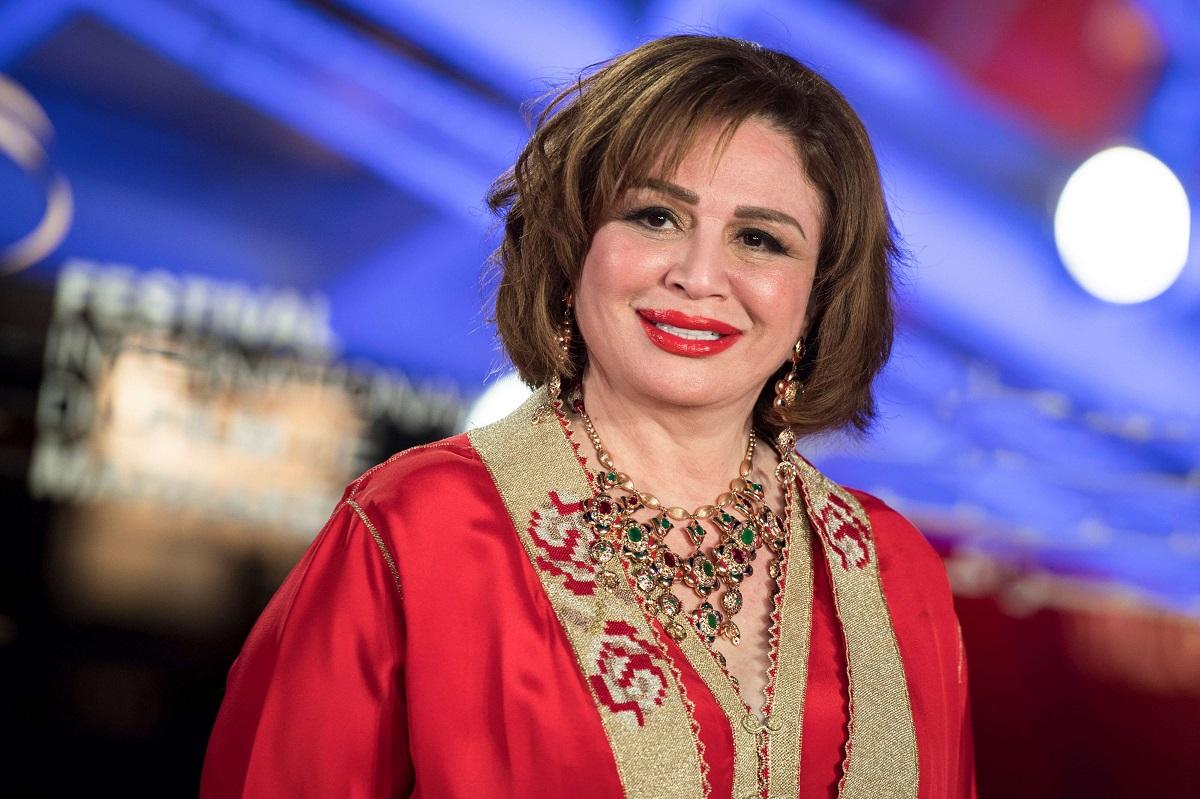 أول رد من إلهام شاهين على موقف فستانها في مهرجان الجونة 2025 دي قلة أدب 3 إلهام شاهين تتضامن مع الدول المتأثرة