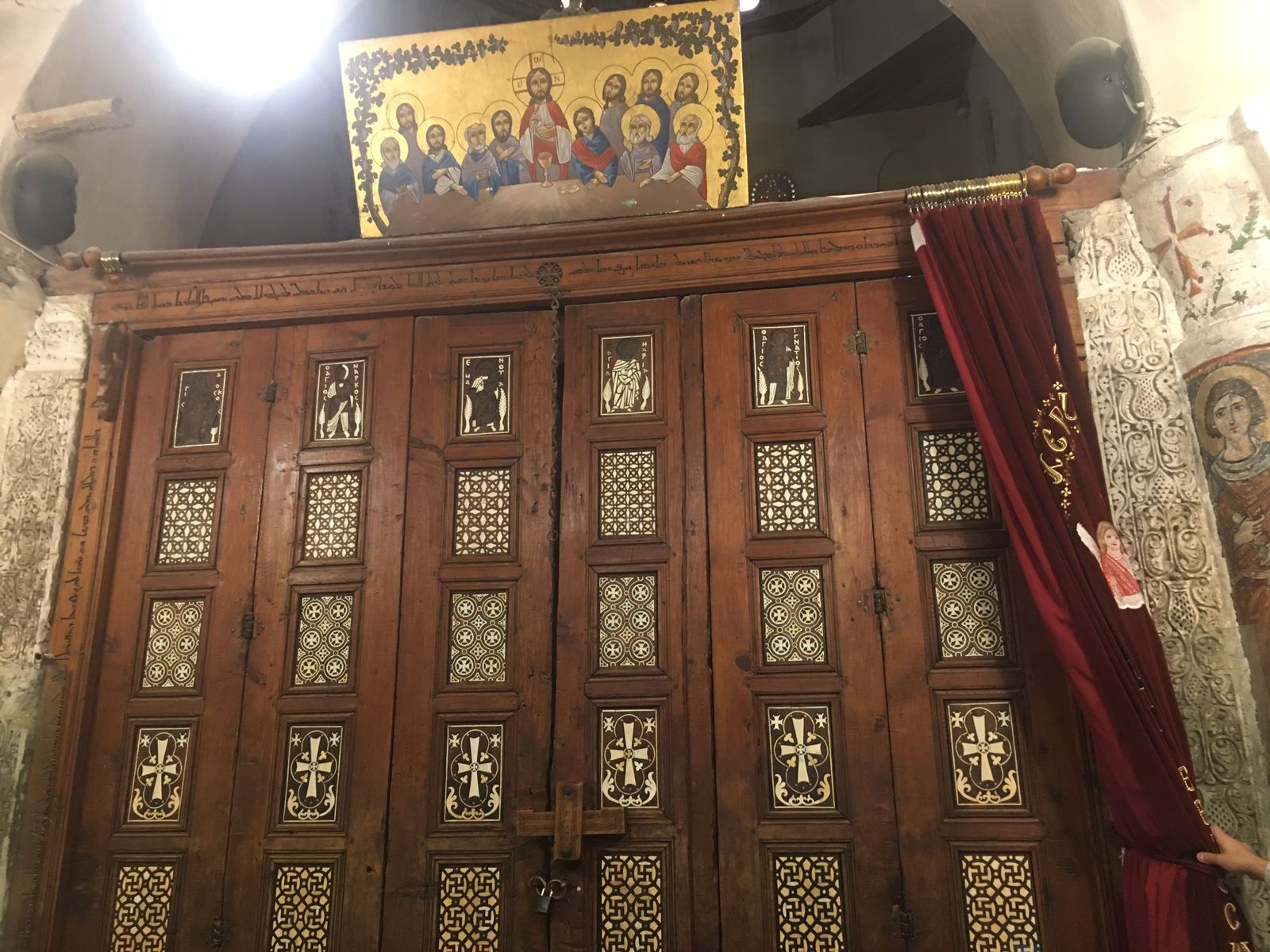 بيان دير العذراء السريان لجموع الأقباط بشان مواعيد الزيارة خلال فترة صوم الميلاد المجيد 4 كنوز دير العذراء مريم السريان باب الرموز