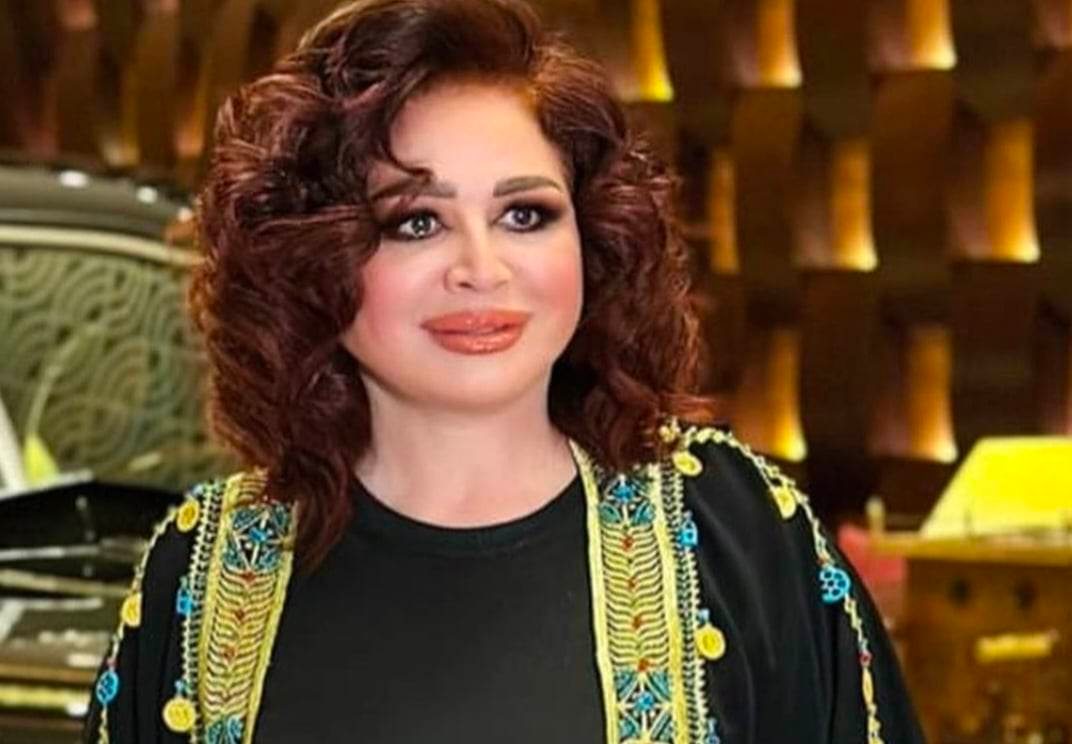 أول رد من إلهام شاهين على موقف فستانها في مهرجان الجونة 2025 دي قلة أدب 4 إلهام شاهين وحبها السيدة مريم العذراء