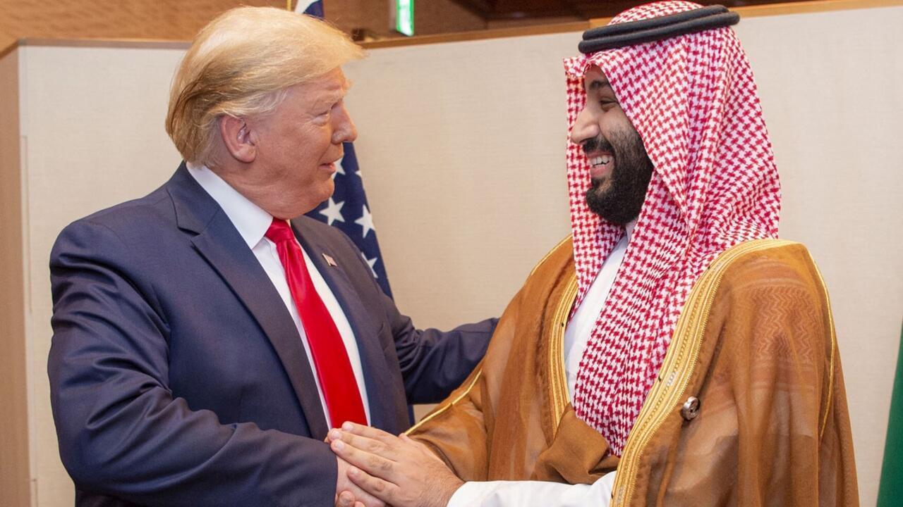 إثارة ضجة عارمة عقب ما كشفه تحليل لغة جسد محمد بن سلمان بجانب الرئيس الامريكي ترامب 4 ترامب مع محمد بن سلمان