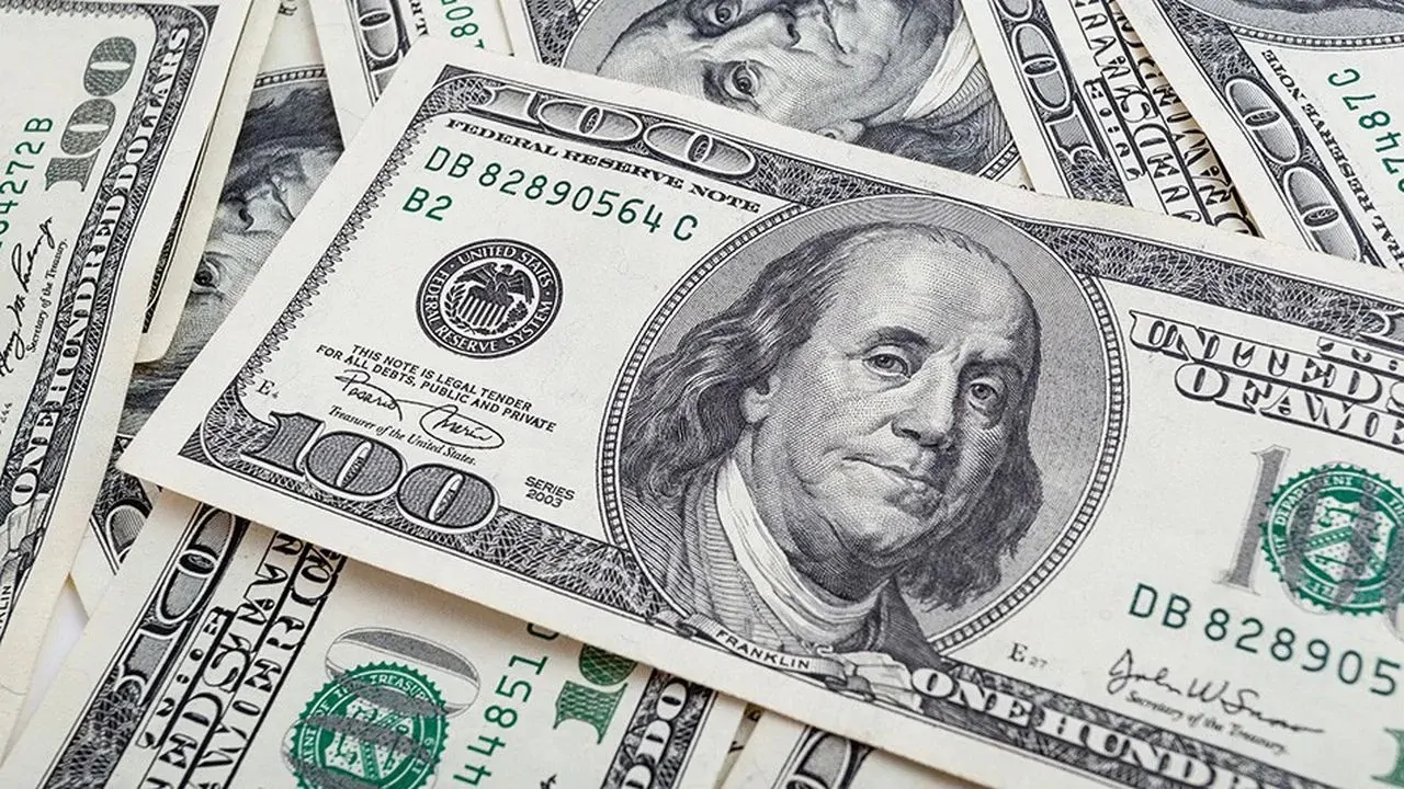 الدولار الاميركي يشهد أسواء اداء منذ 10 أعوام وتوقعات باستمرار تراجعه خلال 2026 أعرف التفاصيل 2 الدولار أمام الجنيه
