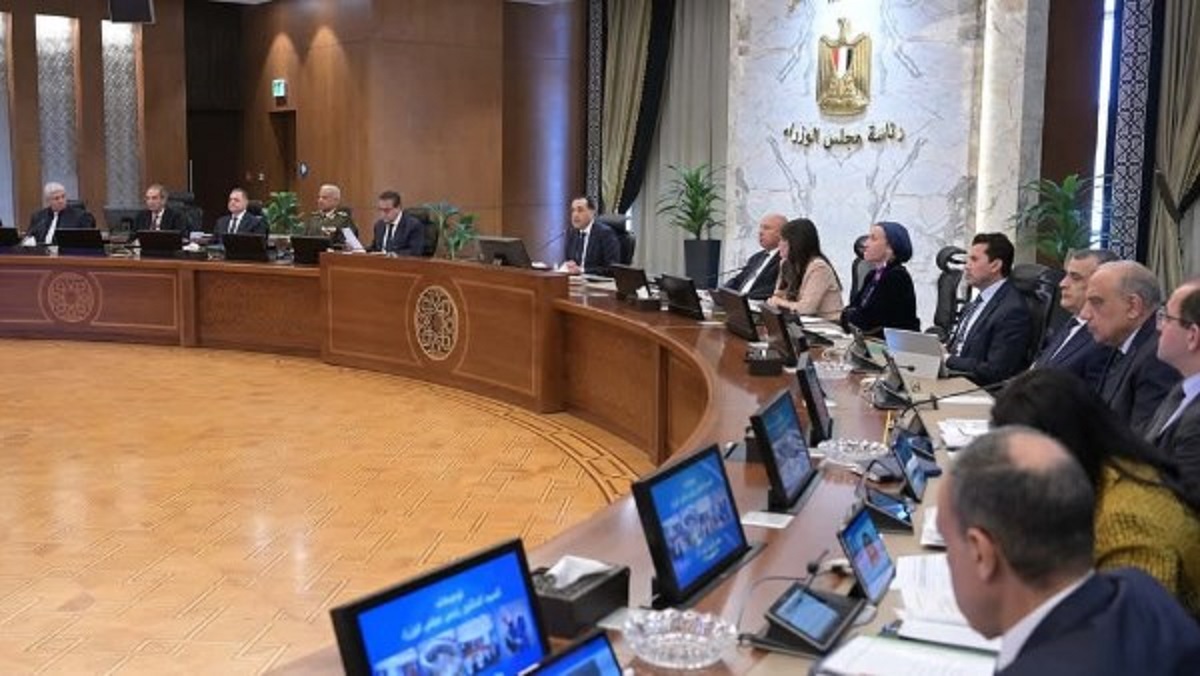 مفاجأة كبري تخالف التوقعات في التعديل الوزاري الجديد بالوزراء المكملين والراحلين 2 التعديل الوزاري