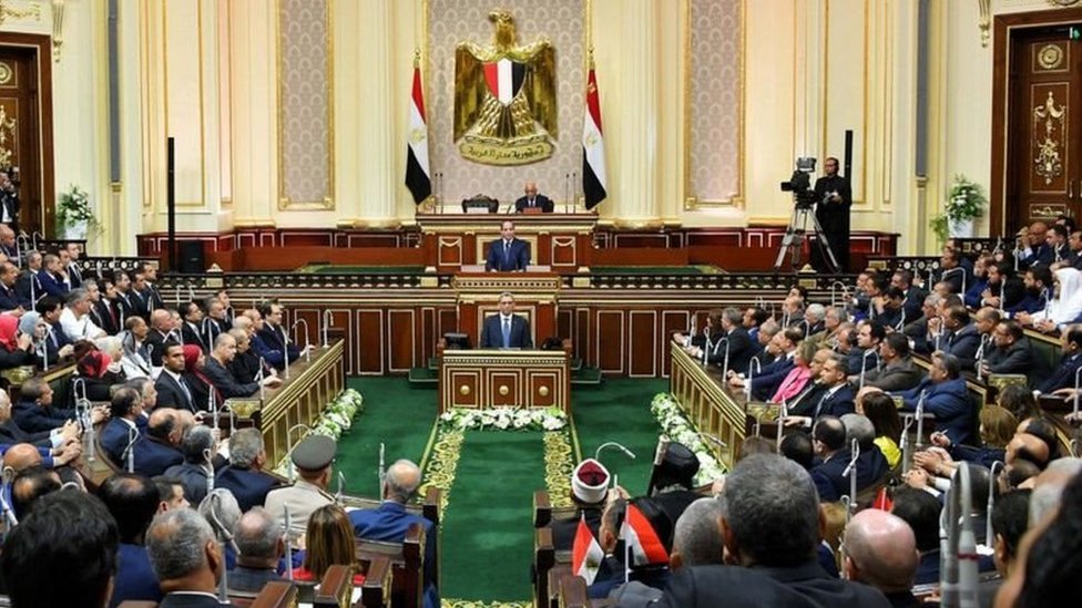بعد اعتراض الرئيس السيسي تفاصيل انسحاب نقيب المحامين و3 نواب من اجتماع لجنة قانون الإجراءات الجنائية 3 مجلس النواب