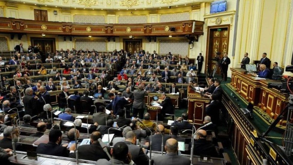 بعد اعتراض الرئيس السيسي تفاصيل انسحاب نقيب المحامين و3 نواب من اجتماع لجنة قانون الإجراءات الجنائية 4 انعقاد مجلس النواب