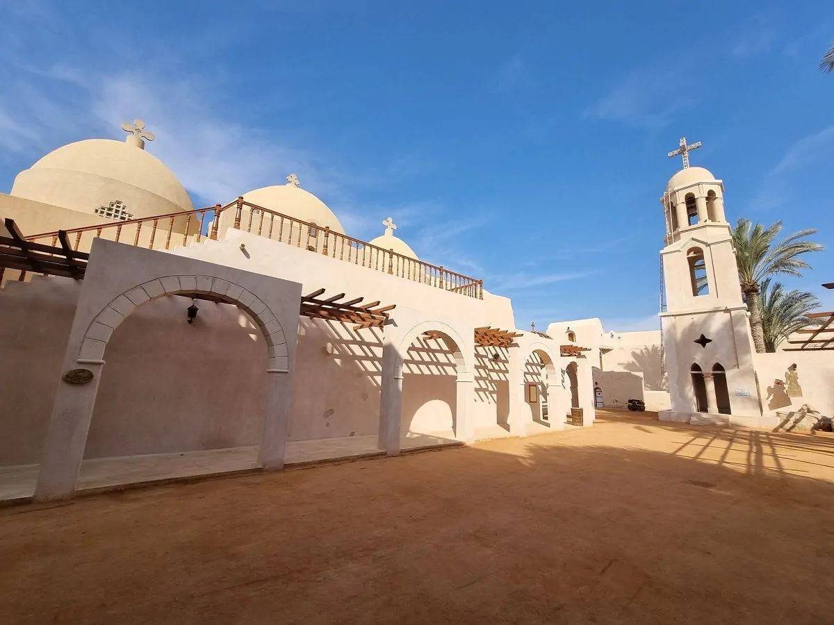 بيان دير السيدة العذراء البرموس بوادي النطرون لجموع الأقباط احتفال عيد القديسين قاصر على الرهبان 4 دير السيدة العذراء البرموس