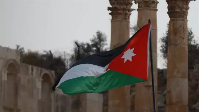 الأردن تكشف عن استهدافها خلال الساعات الماضية بصاروخين وتعلن التفاصيل 4 الأردن تكشف عن استهدافها
