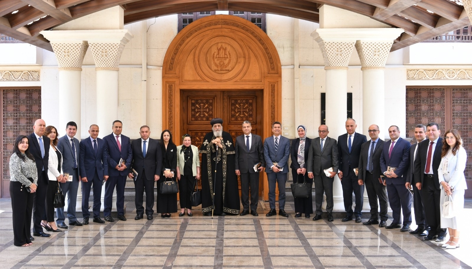 بالصور تفاصيل استقبال البابا تواضروس الثاني عدد من السفراء المصريين 3 استقبال البابا تواضروس الثاني عدد من السفراء
