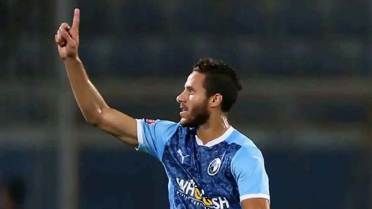 الكواليس الكاملة لـ أصعب 20 ساعة مرت على رمضان صبحي لاعب بيراميدز في الحجز 4 الموقف القانوني لـ رمضان صبحي