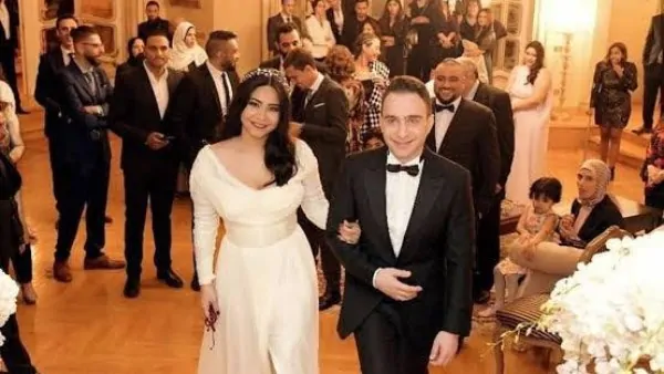صراع مستمر بين الفنانة شيرين عبد الوهاب وحسام حبيب تصريحات نارية بين العائلتين 4 الفنانة شيرين عبد الوهاب