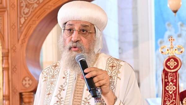 تفاصيل لقاء قداسة البابا تواضروس مع الأنبا تكلا والأنبا ديسقورس لمتابعة شؤون الخدمة 3 البابا تواضروس يتابع الأنشطة