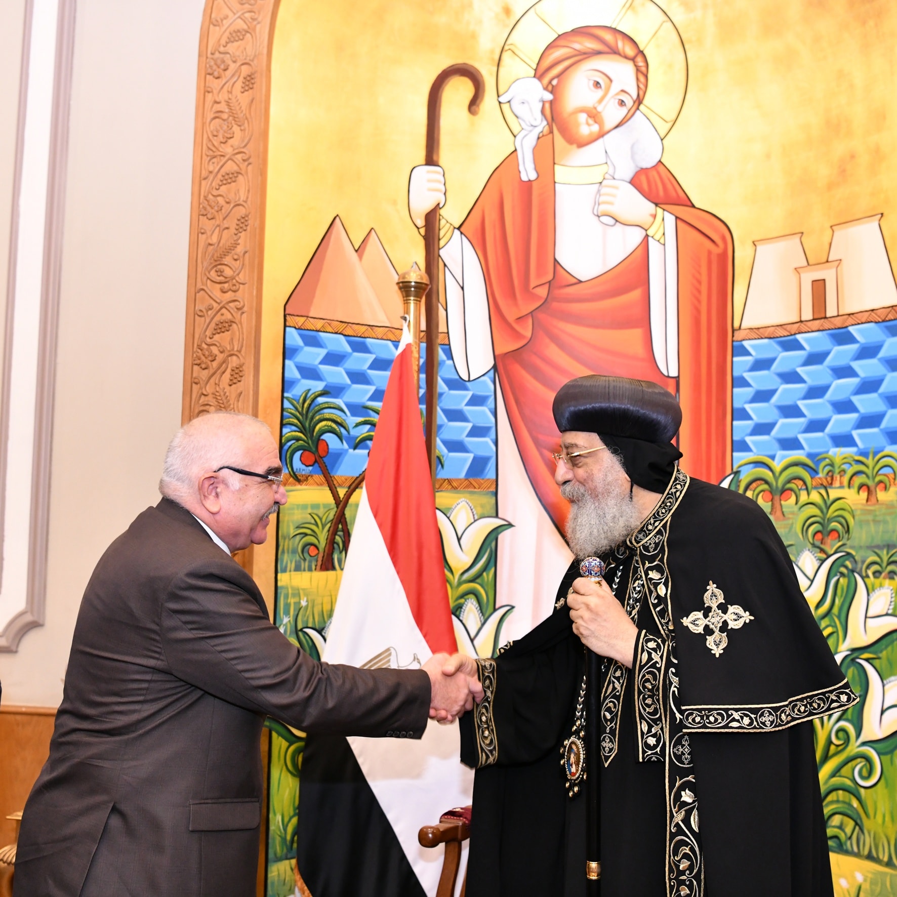 بالصور تفاصيل لقاء البابا تواضروس برئيس هيئة قضايا الدولة ومساعد وزير العدل للخبراء والطب الشرعي 2 لقاء البابا تواضروس برئيس هيئة قضايا الدولة