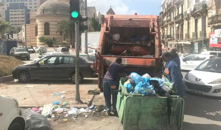 تعرف على قانون تحديد رسوم جمع المخلفات والقمامة من الشقق السكنية بالتفاصيل 2 رسوم جمع المخلفات والقمامة