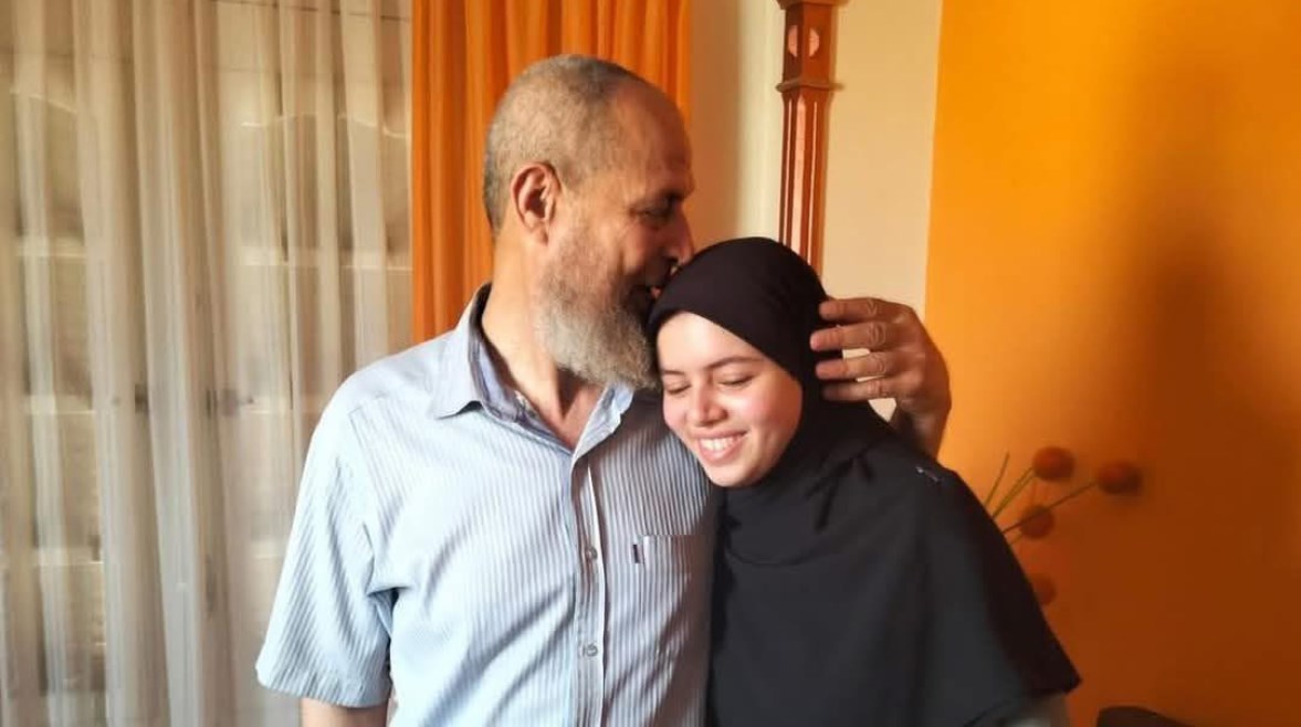 الأولى على الثانوية العامة 2025 تتعرض لحادث مروع هي واسرتها أثناء توجهها لإجراء اختبارات القبول بالجامعة 2 الأولى على الثانوية العامة 2025 تتعرض لحادث4