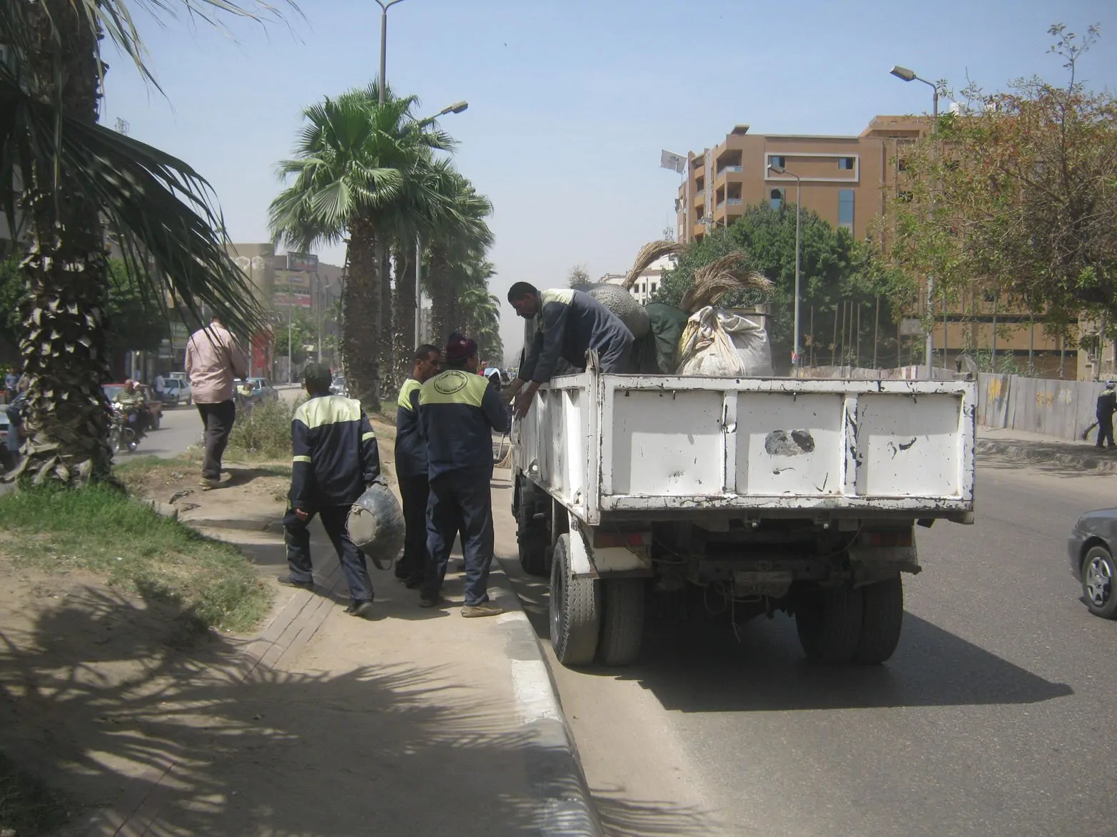 تعرف على قانون تحديد رسوم جمع المخلفات والقمامة من الشقق السكنية بالتفاصيل 5 رسوم جمع المخلفات والقمامة
