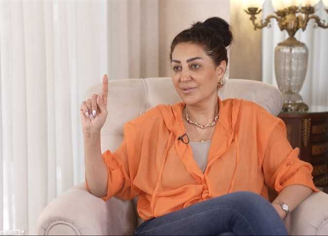 الفنانة وفاء عامر تبكي وتصرح أكثر ما يؤلمها نكران الجميل 4 وفاء عامر تبكي وتصرح