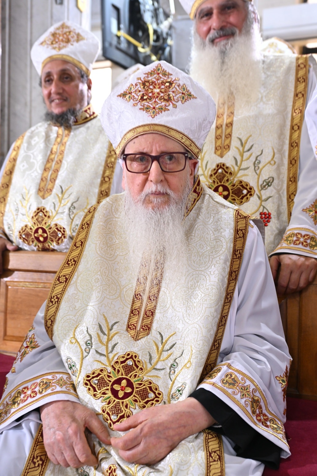 نموذج للمحبة والأمانة البابا تواضروس الثاني عن القمص رويس عزيز بمناسبة اليوبيل الذهبي 3 القمص رويس عزيز كاهن كنيسة رئيس الملائكة ميخائيل