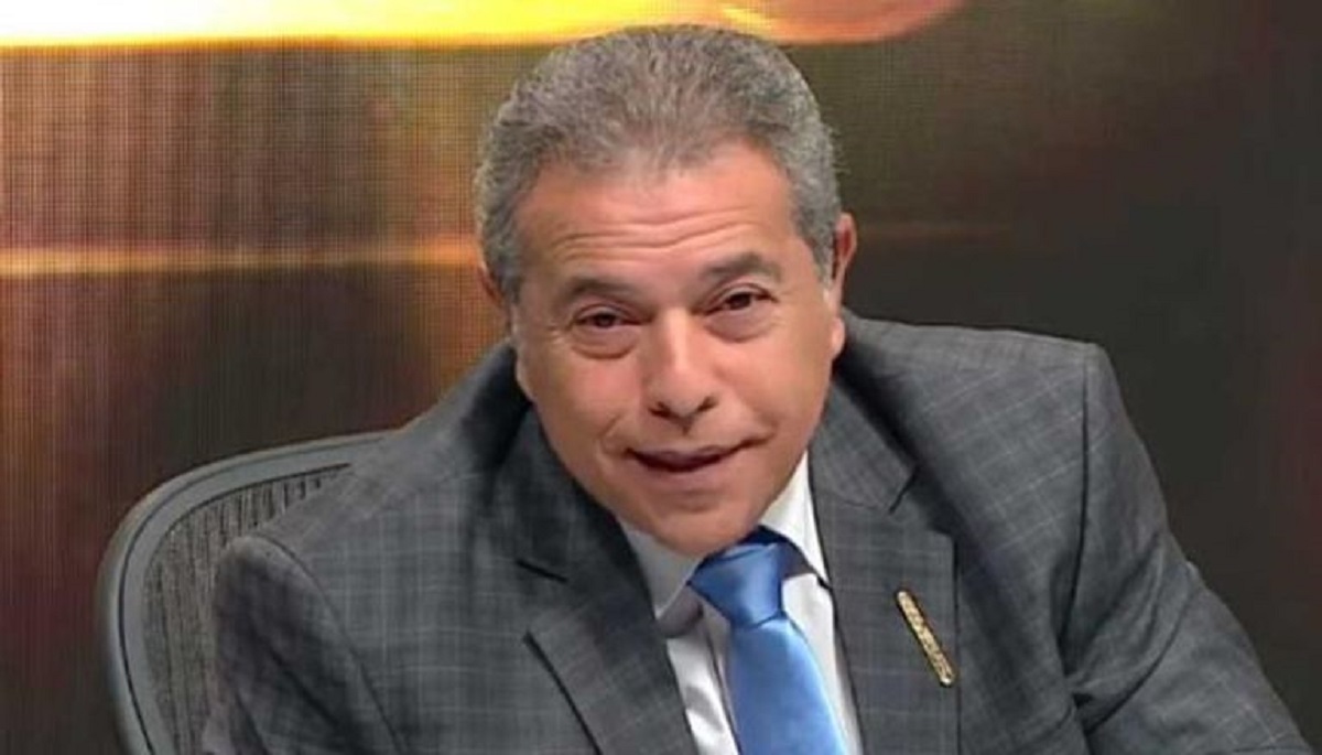 الإعلامي توفيق عكاشة يكشف عن موعد إسقاط النظام الإيراني ويصرح الضربات الحالية لاتقاس بزمنها 3 توفيق عكاشة