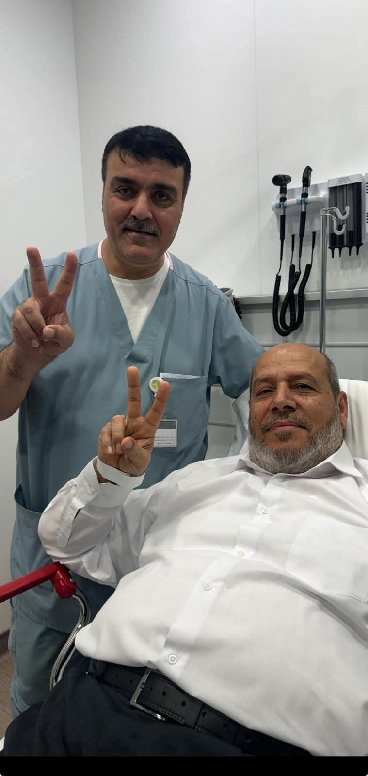 صورة لـ خليل الحية قيادي في حركة حماس تثير الجدل بعد ساعات من الغارة الإسرائيلية على قطر 2 خليل الحية بعد ساعات من الغارة الإسرائيلية على قطر