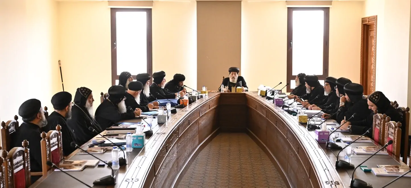 بالصور تفاصيل لقاء البابا تواضروس بالأساقفة العموم بالقاهرة 4 لقاء البابا تواضروس بالأساقفة العموم