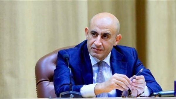 لمدة عام كامل فصل طالب القليوبية المعتدي على معلم وتمزيق ملابسه 2 قرار بفصل طالب القليوبية المعتدي على معلم