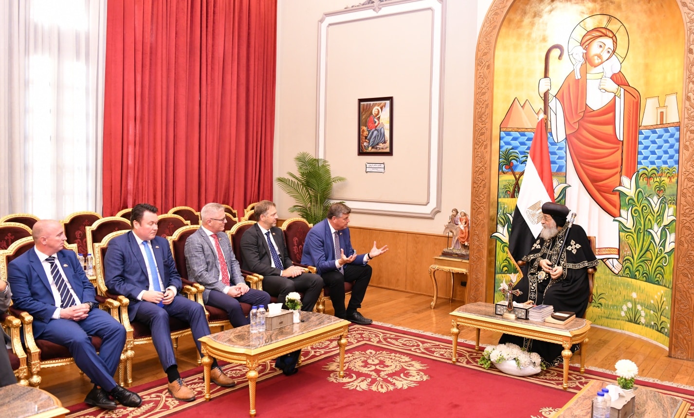 بالصور تفاصيل لقاء البابا تواضروس بوفد البرلمان الدنماركي ويعلق بشان ما يحدث في غزة 3 لقاء البابا تواضروس بوفد البرلمان الدنماركي