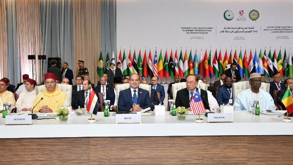 كلمة قوية للرئيس السيسي خلال القمة العربية الطارئة ورسالة حازمة 2 القمة العربية