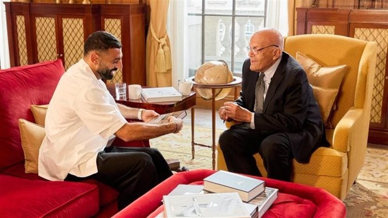 محمد صلاح ينشر صورة جديدة له مع الجراح العالمي مجدي يعقوب 2 محمد صلاح ومجدي يعقوب