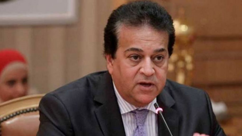 وزير الصحة يكشف مفاجأة بشأن شكاوي المرضي عقب إصابتهم بمضاعفات خطيرة بالعيون في مستشفى 6 اكتوبر التخصصي 2 وزير الصحة