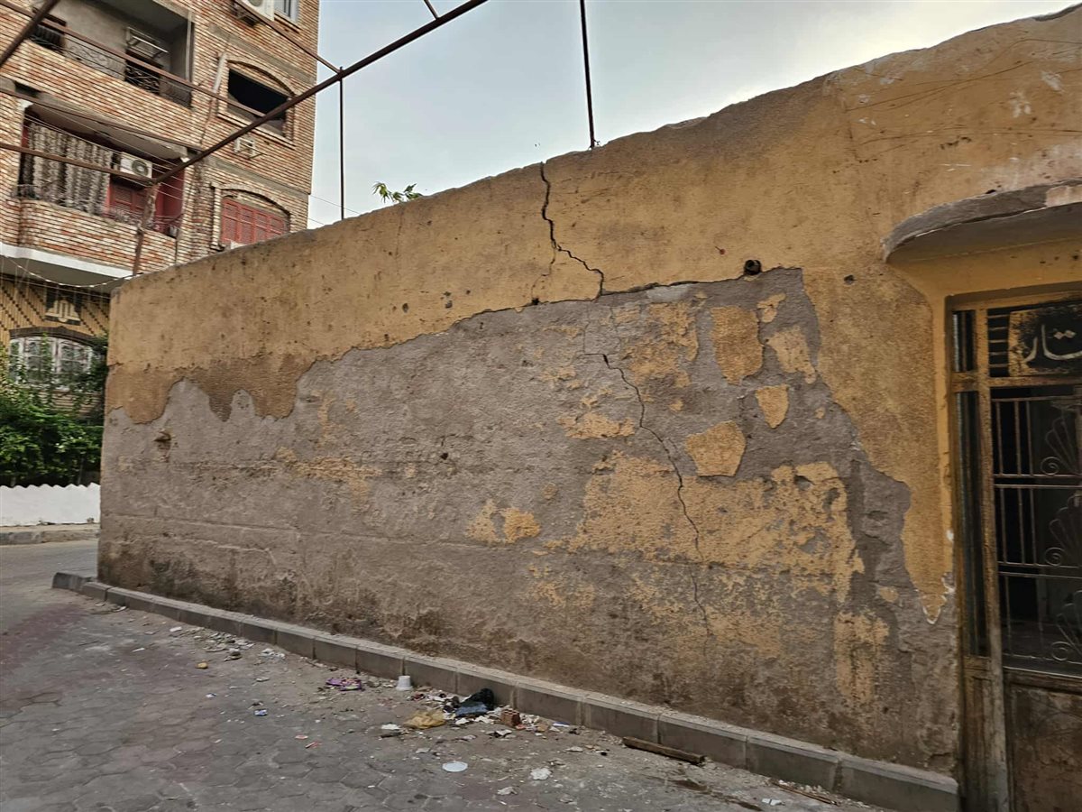 بالصور القصة بالكامل لـ سرداب مكتب صحة دشنا في قنا والقبض على 4 موظفين وكشف كلمة السر 3 سرداب مكتب صحة دشنا