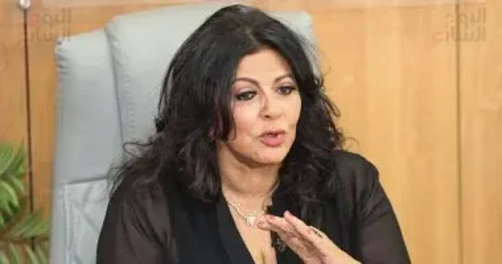 تعليق الفنانة هالة صدقي عقب تعرض ابنتها لحادث العربية اتقلبت 3 مرات 2 هالة صدقي تكشف تفاصيل واقعة إصابة إبنتها وأصدقائها
