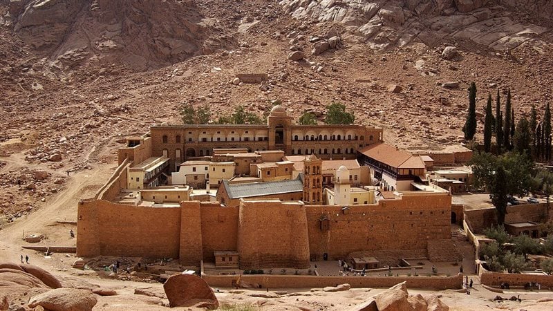 لدير سانت كاترين بسيناء موعد رسامة الأرشمندريت سيميون السادس الرئيس الجديد 2 دير سانت كاترين