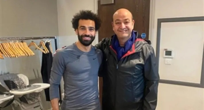 محدش يقرب من محمد صلاح الإعلامي عمرو أديب يهدد هؤلاء عايزين تطلعوه عميل لإسرائيل 2 عمرو أديب يدافع عن محمد صلاح