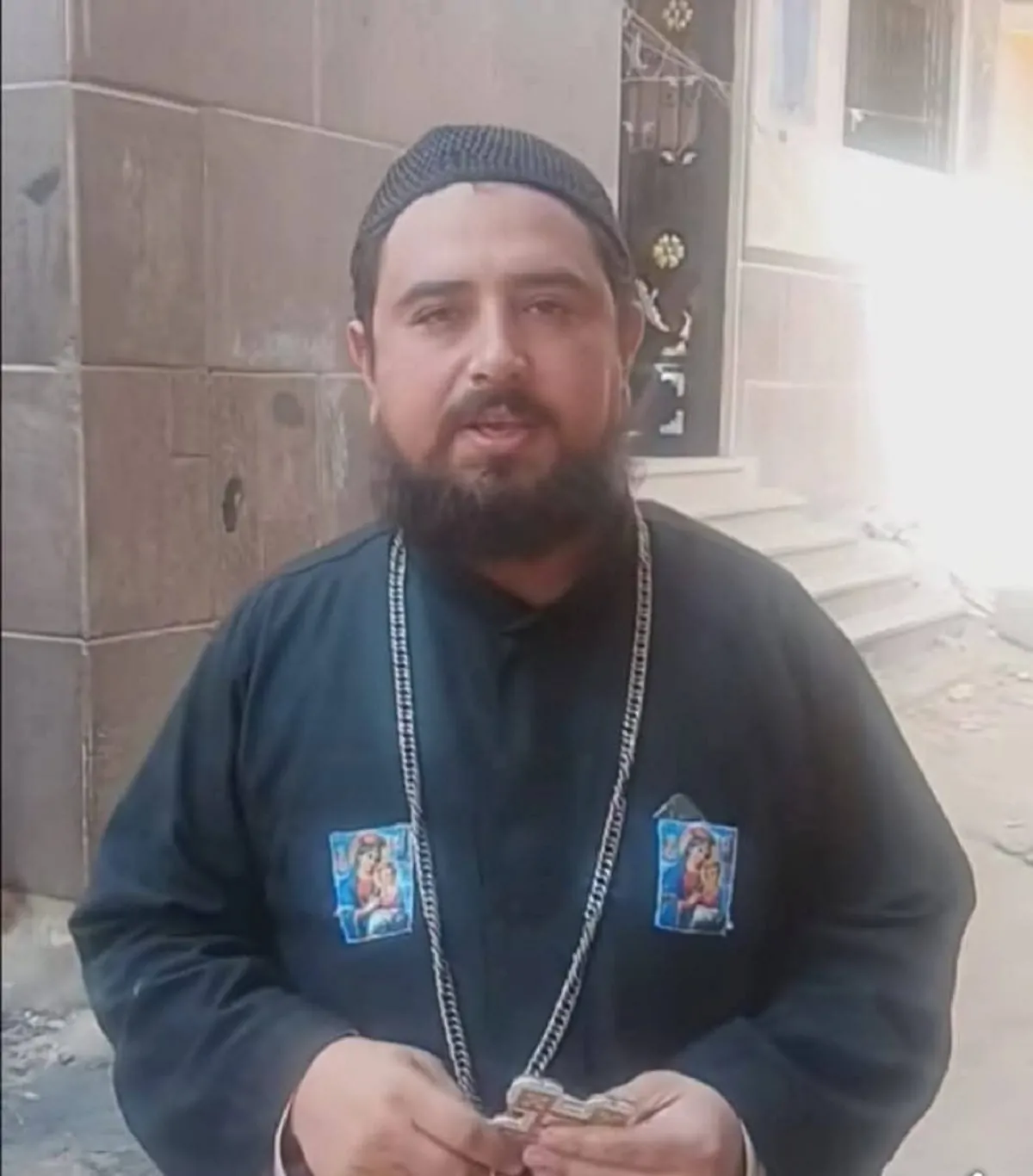 تفاصيل القبض على بولس فرج الله المنتحل صفة كاهن بالقليوبية وحبسه 15 يوم على ذمة التحقيق 4 بولس فرج الله المنتحل صفة كاهن