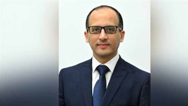 متحدث الحكومة يعلن أهمية التزام التجار بإعلان الأسعار وهذه عقوبة المخالفين 2 متحدث الحكومة المستشار محمد الحمصاني