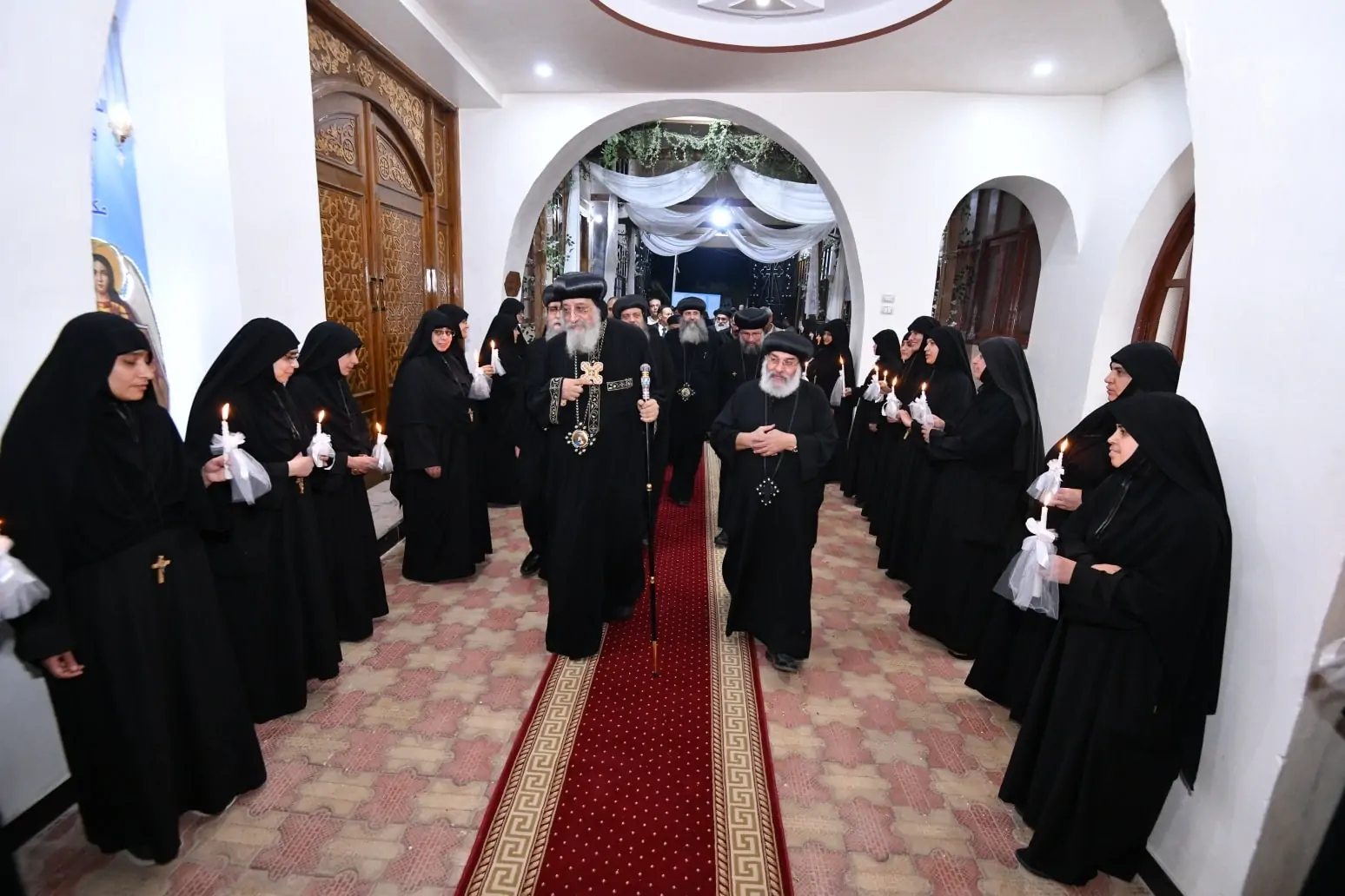 بالصور البابا تواضروس الثاني يزور دير العذراء والملاك للراهبات بصنبو التابع لإيبارشية ديروط 3 البابا تواضروس الثاني