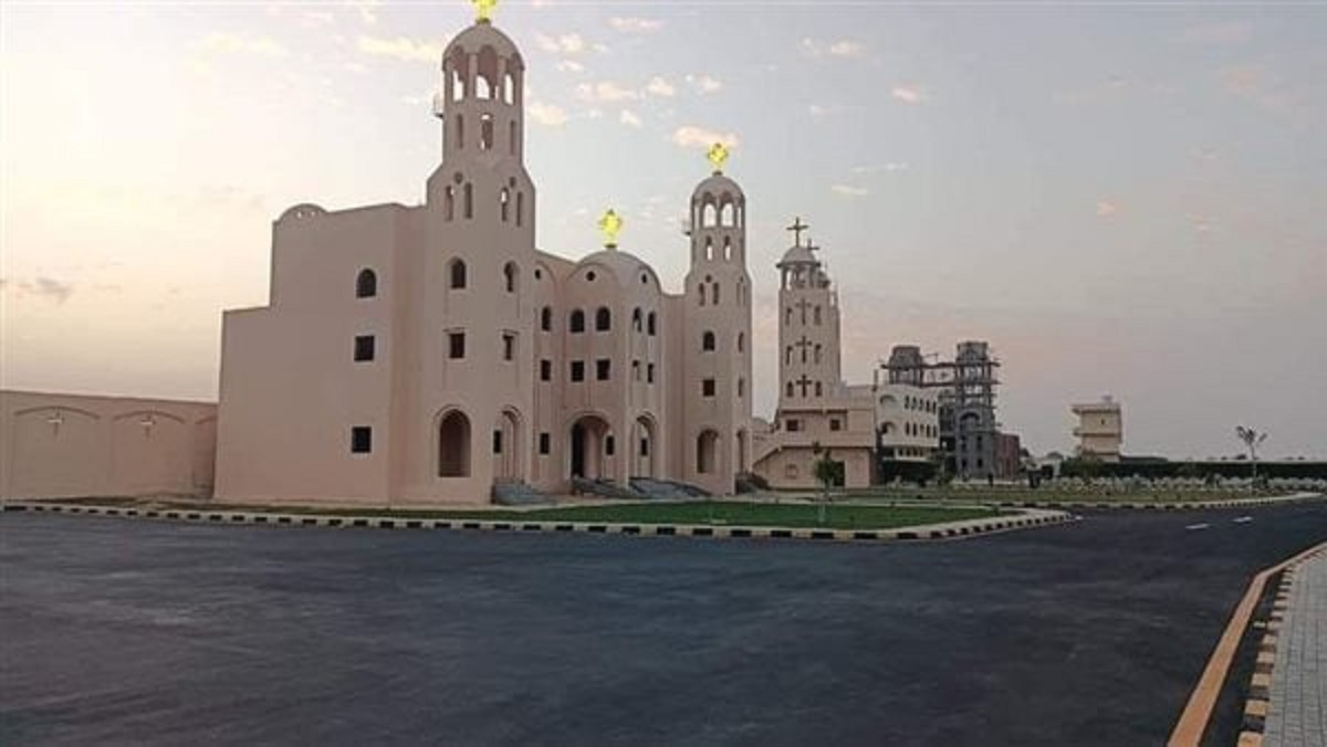 بيان دير الأنبا يحنس القصير لجموع الأقباط بشان مواعيد استقبال الزوار خلال صوم الميلاد 3 دير السيدة العذراء والقديس الأنبا يحنس
