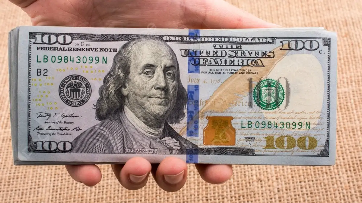 الأخضر اليوم بعد رحلة هبوط سعر الدولار في البنوك المصرية 5 فبراير 3 تحليل التفاوت السعري لـ الدولار