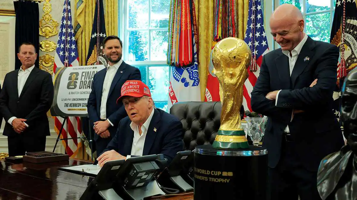 فيفا يرد على تصريحات الرئيس الأمريكي بشأن مونديال 2026 ليس من صلاحياتك 4 فيفا يرد على تصريحات الرئيس الأمريكي