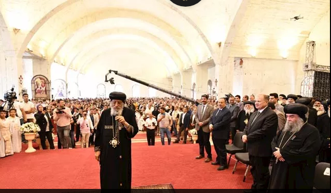 البابا تواضروس الثاني يواصل جولته الرعوية في أسيوط تدشين كنائس ومشروعات تعليمية وصحية 2 زيارة البابا تواضروس