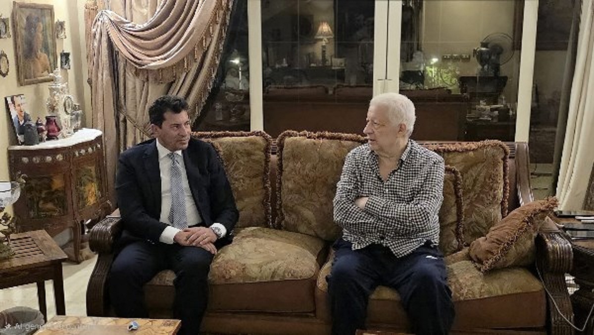 وزير الشباب والرياضة يطمئن على رئيس نادي الزمالك كابتن حسين لبيب في منزله 3 مرتضى منصور ووزير الرياضة