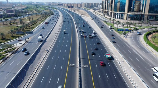 استعدادات عالمية وزارة النقل تؤكد جاهزية شبكة الطرق والمحاور المحيطة بالمتحف المصري الكبير 4 وزارة النقل تؤكد جاهزية شبكة الطرق4