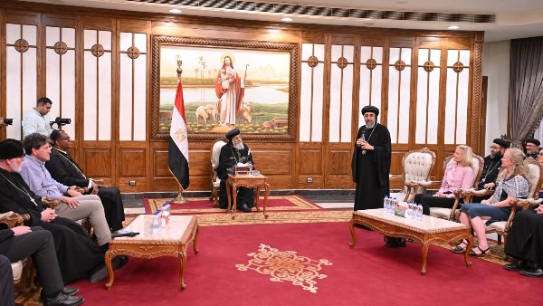 البابا تواضروس الثاني يستقبل وفد مبادرة لوزان في ختام مؤتمرهم الدولي الـ 13 2 لقاء البابا تواضروس