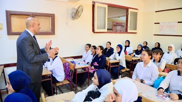 وزارة التربية والتعليم تنفي تدريس مادة اللغة الهيروغليفية لطلاب الثانوية العامة 2 وزارة التربية والتعليم