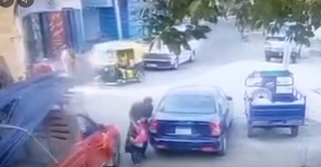 بالفيديو العناية الإلهية تتدخل لإنقاذ طفل من الموت المحقق لحظة تحبس الأنفاس 4 إنقاذ طفل من الموت المحقق