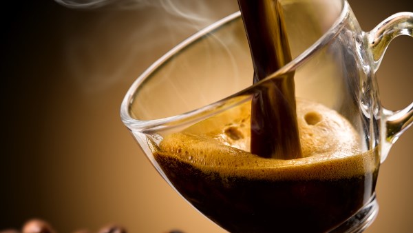 القهوة وتأثيرها على ضغط الدم متى تصبح خطر على صحتك 2 القهوة وتأثيرها على ضغط الدم