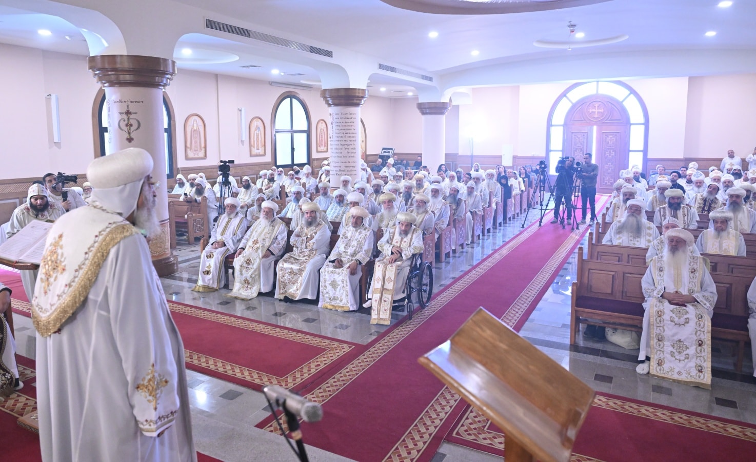 بالصور قداس العيد الـ 13 لتجليس البابا تواضروس الثاني بكنيسة قانون الإيمان بوادي النطرون 2 البابا تواضروس الثاني