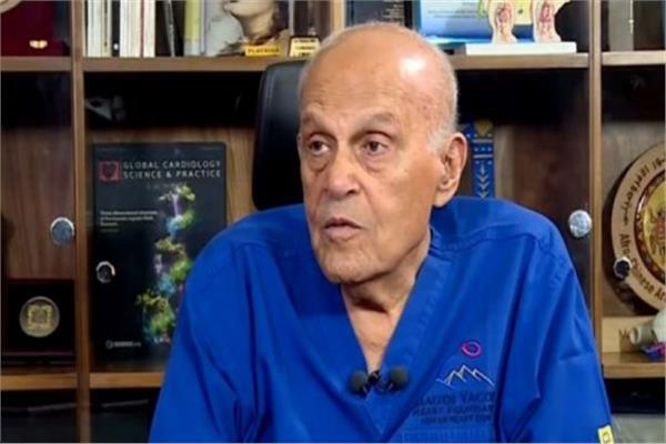 مجدي يعقوب من النوم على أسطح المراكب إلى ملك القلوب حكايات لم تسمعها من قبل عن بدايات الجراح العالمي 3 مجدي يعقوب الطب ليس سلعة
