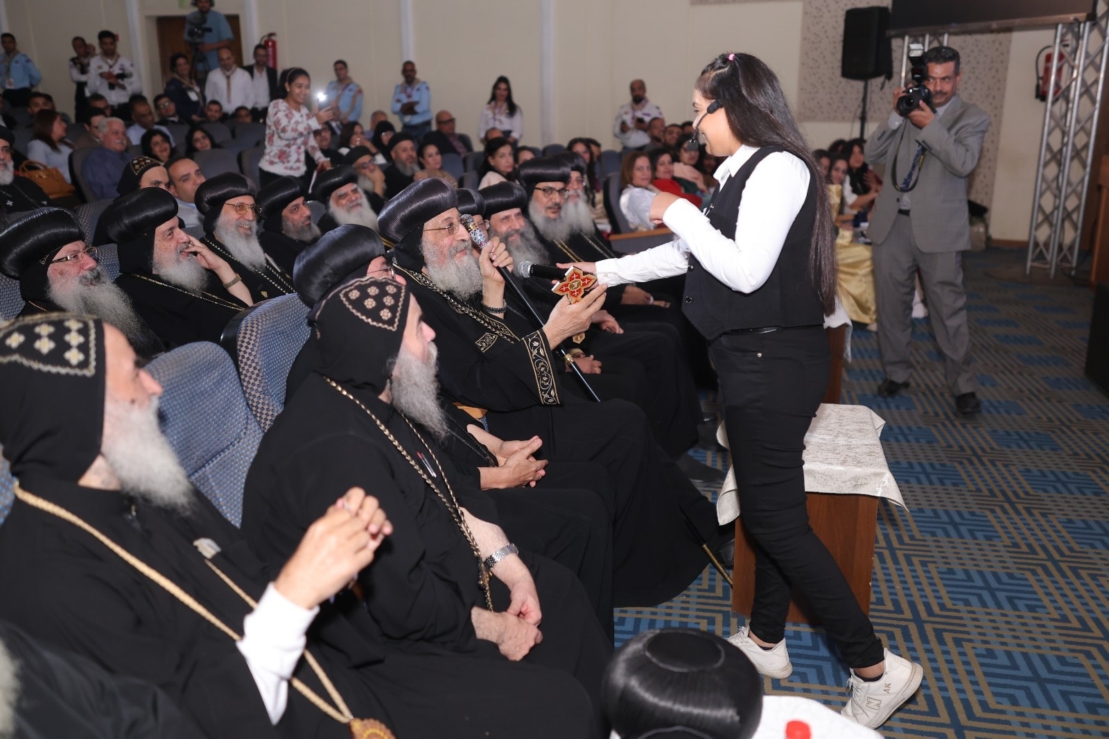 بالصور البابا تواضروس الثاني يشهد اليوم الثاني من احتفالية نيقية إيمان حي وتفاصيل لقاء قداسته ببعض الاساقفة 2 البابا تواضروس الثاني