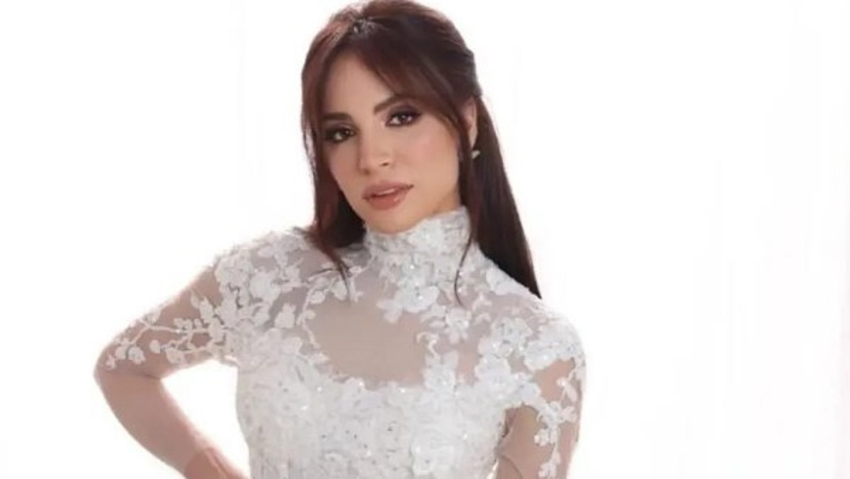 ننشر أول صور للفنانة آمال ماهر وزوجها رجل الأعمال المصري علي محجوب 3 آمال ماهر