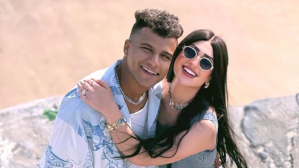 بعد تصدرها التريند الساعات الماضية زوجة عصام صاصا تعلن إنفصالهما بهذه الرسالة 4 عصام صاصا وزوجته